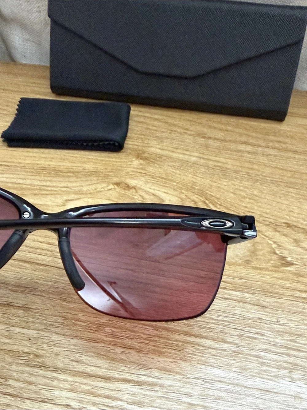 NEW Oakley Women's 009191 65/09  Black Frame , PNK P POLAR , GENERIC CASE